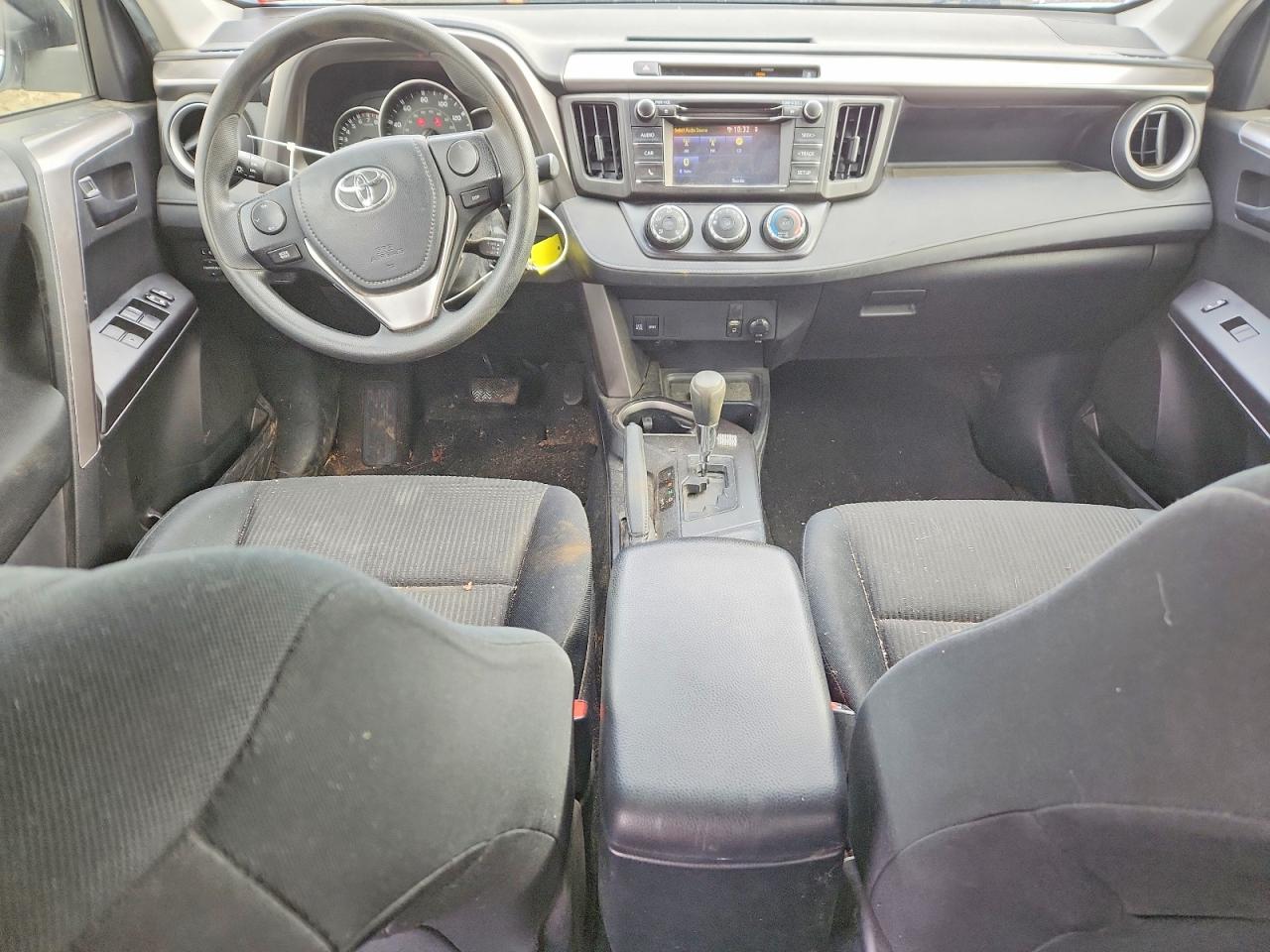 2016 TOYOTA RAV4 LE photo 8