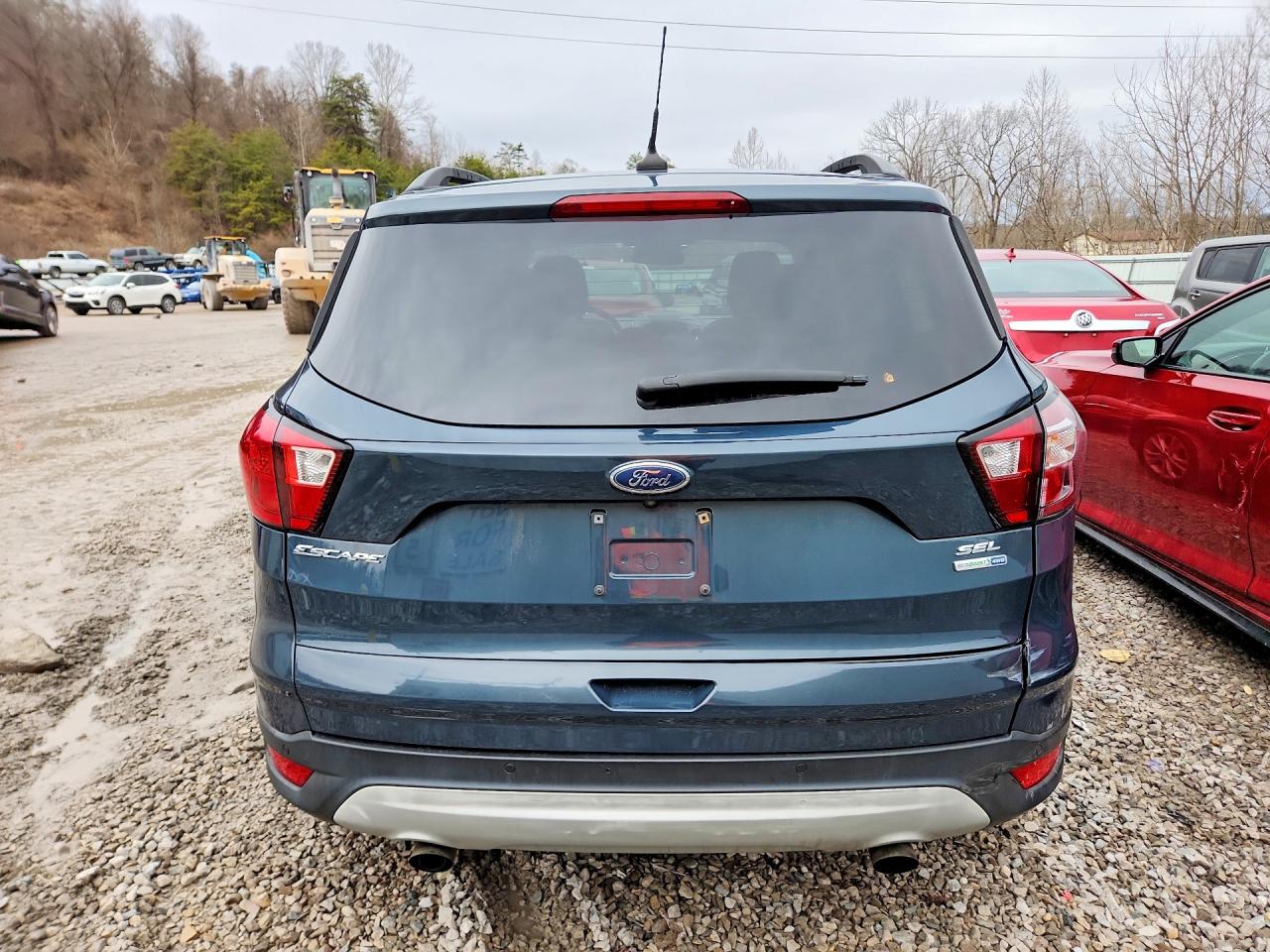 2019 FORD ESCAPE SEL photo 16