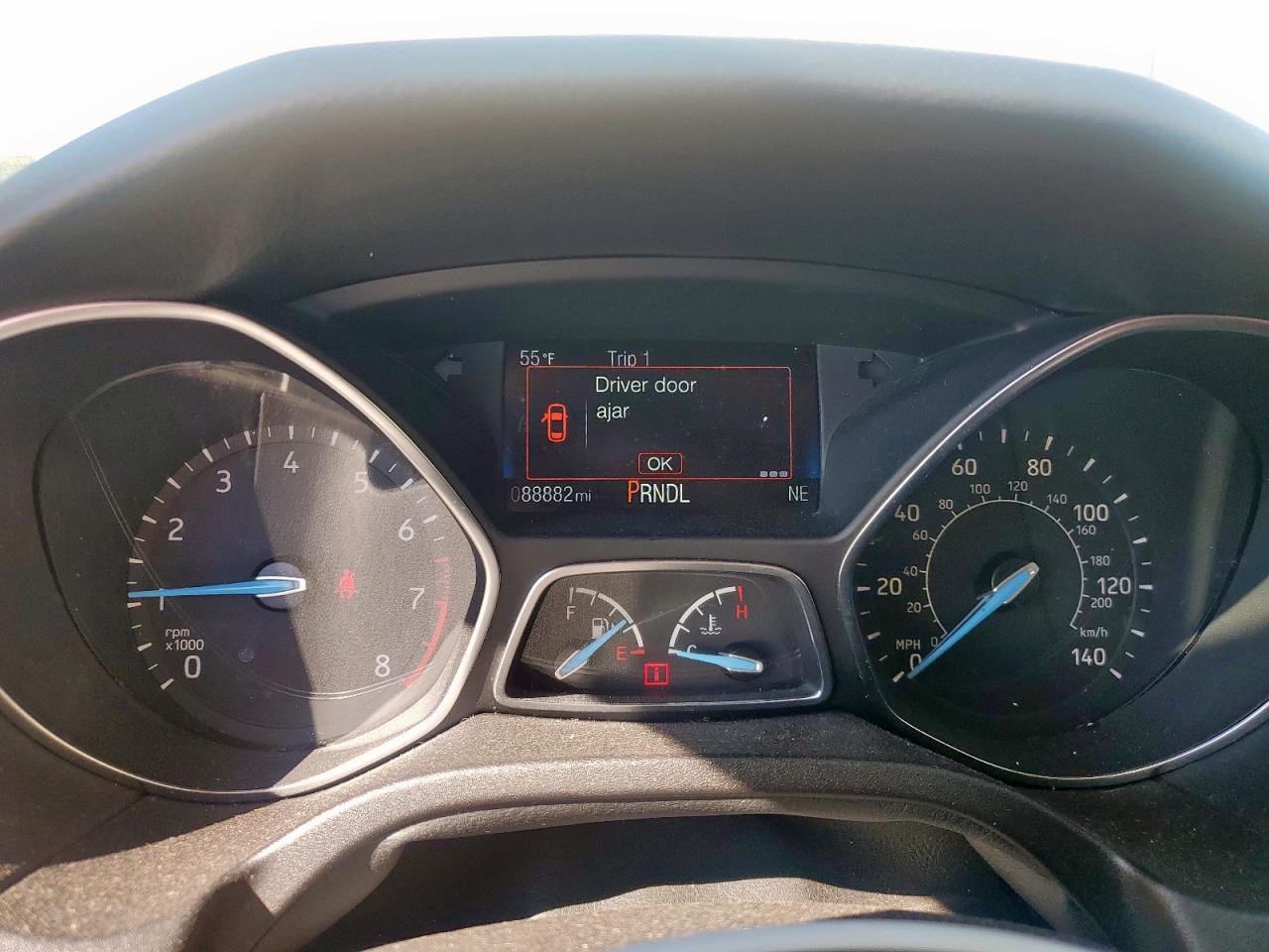 2015 FORD FOCUS SE photo 17