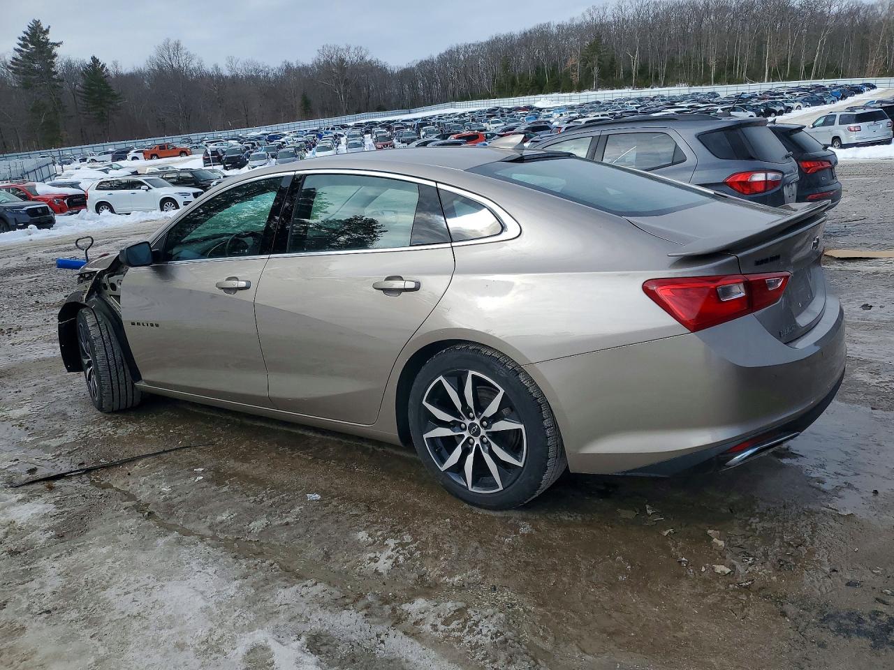 2022 CHEVROLET MALIBU RS photo 2
