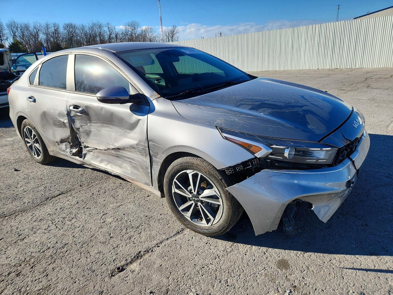 2023 KIA FORTE LXS photo 4