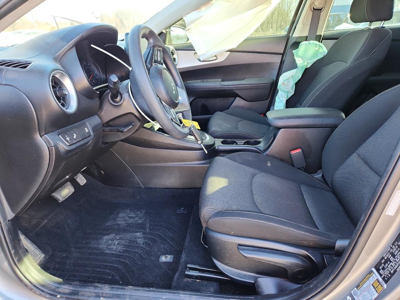 2023 KIA FORTE LXS photo 7