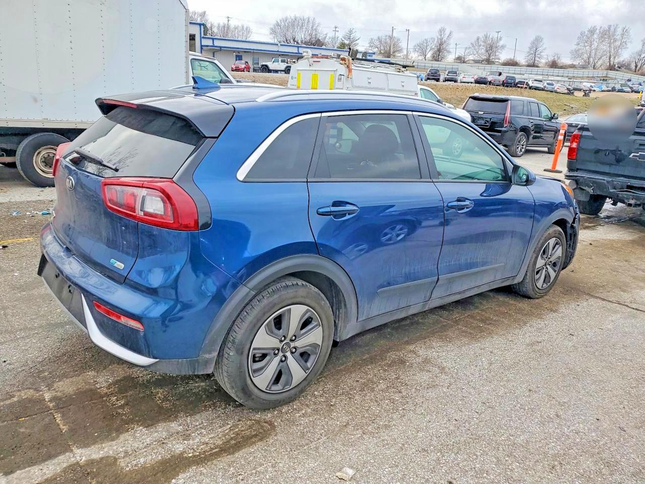 2018 KIA NIRO FE photo 3