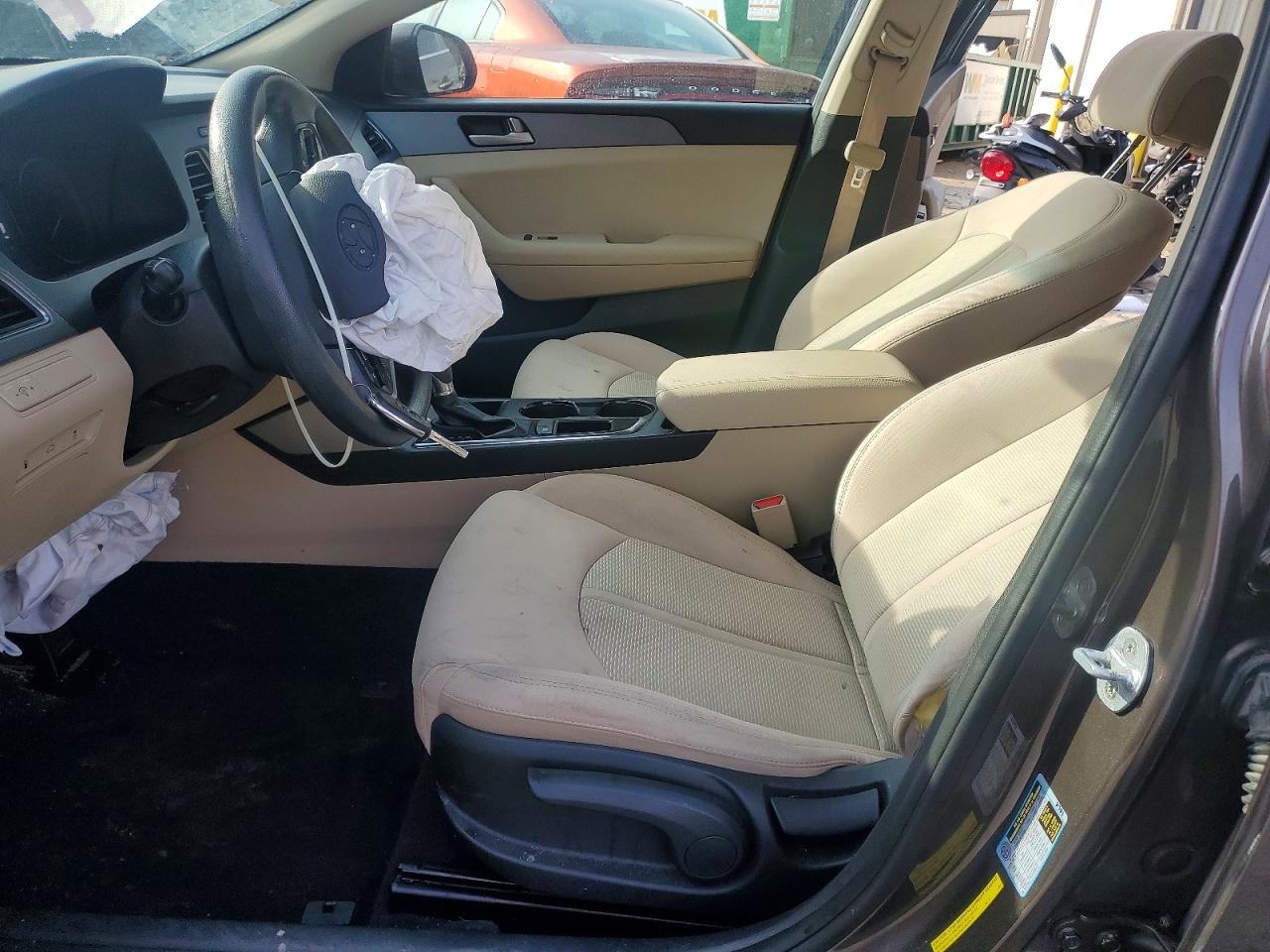 2017 HYUNDAI SONATA SE photo 13