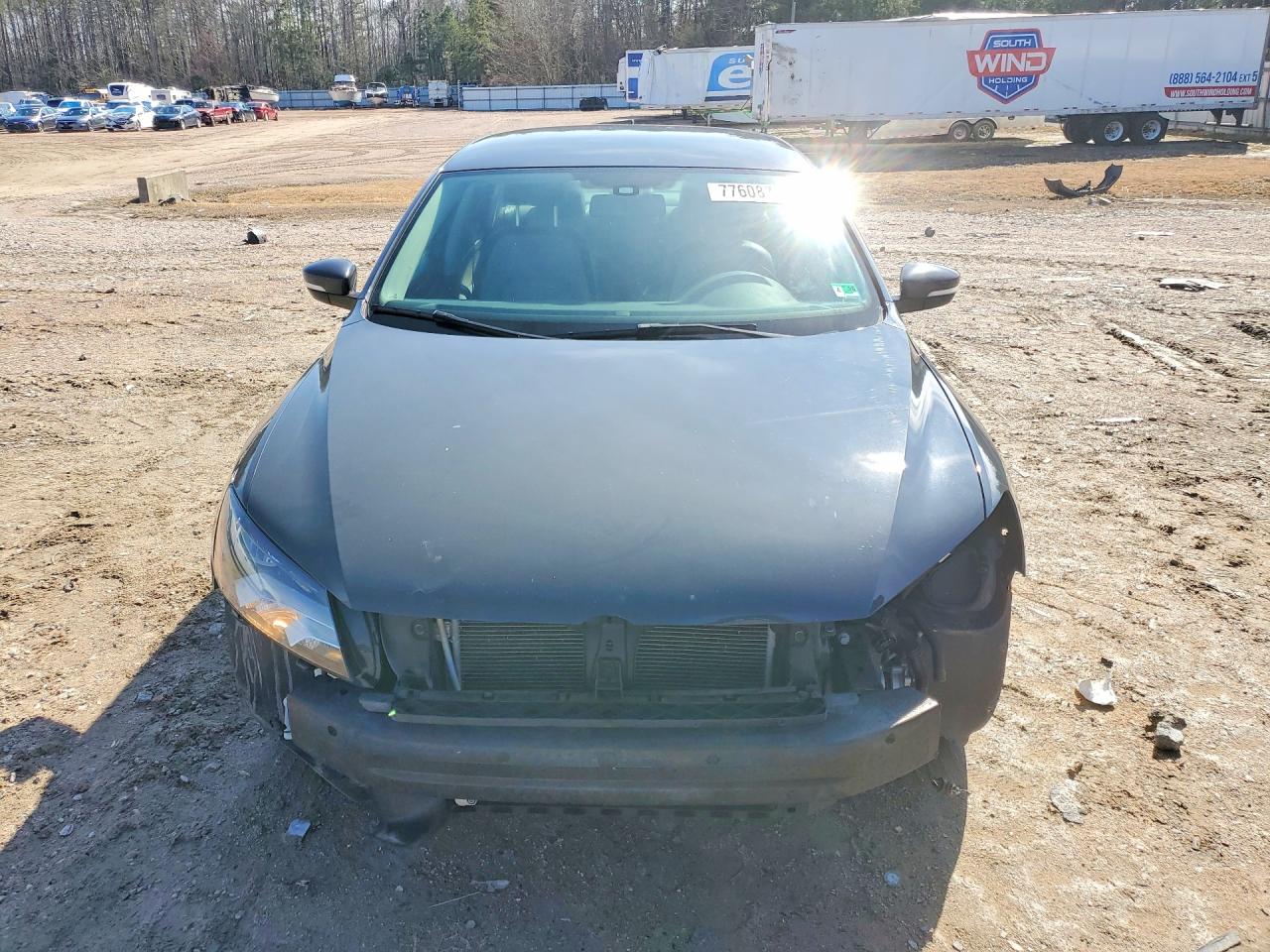 2015 VOLKSWAGEN PASSAT SE photo 9
