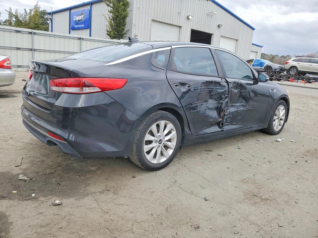2016 KIA OPTIMA LX photo 7
