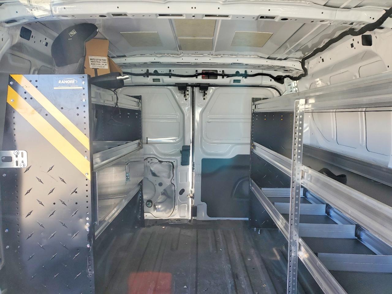 2025 FORD TRANSIT T-250 photo 28
