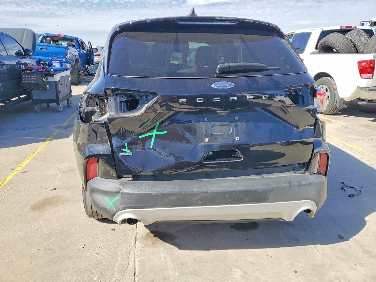 2022 FORD ESCAPE SE photo 11
