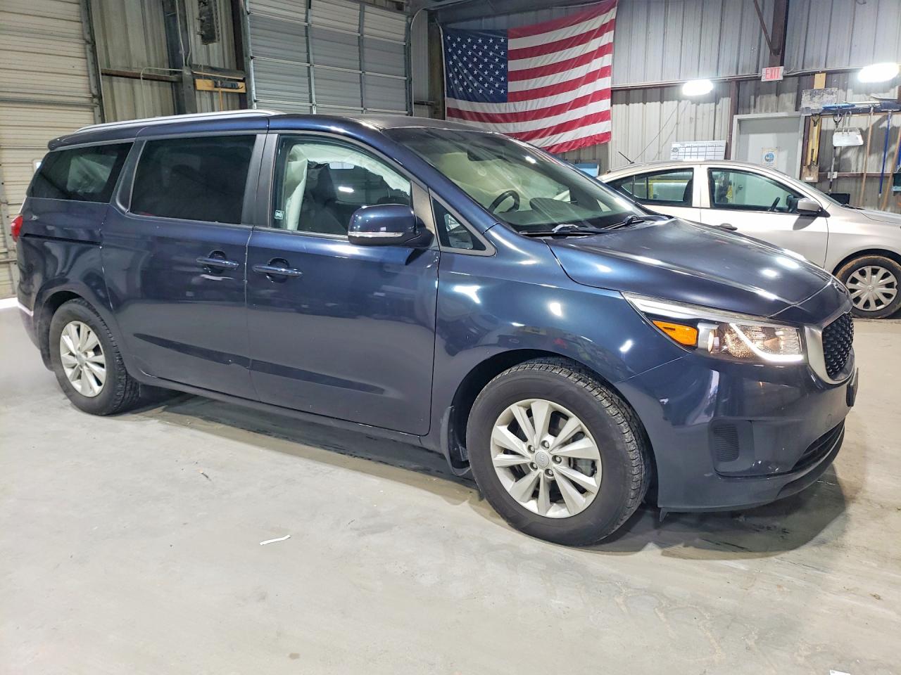 2016 KIA SEDONA LX photo 7