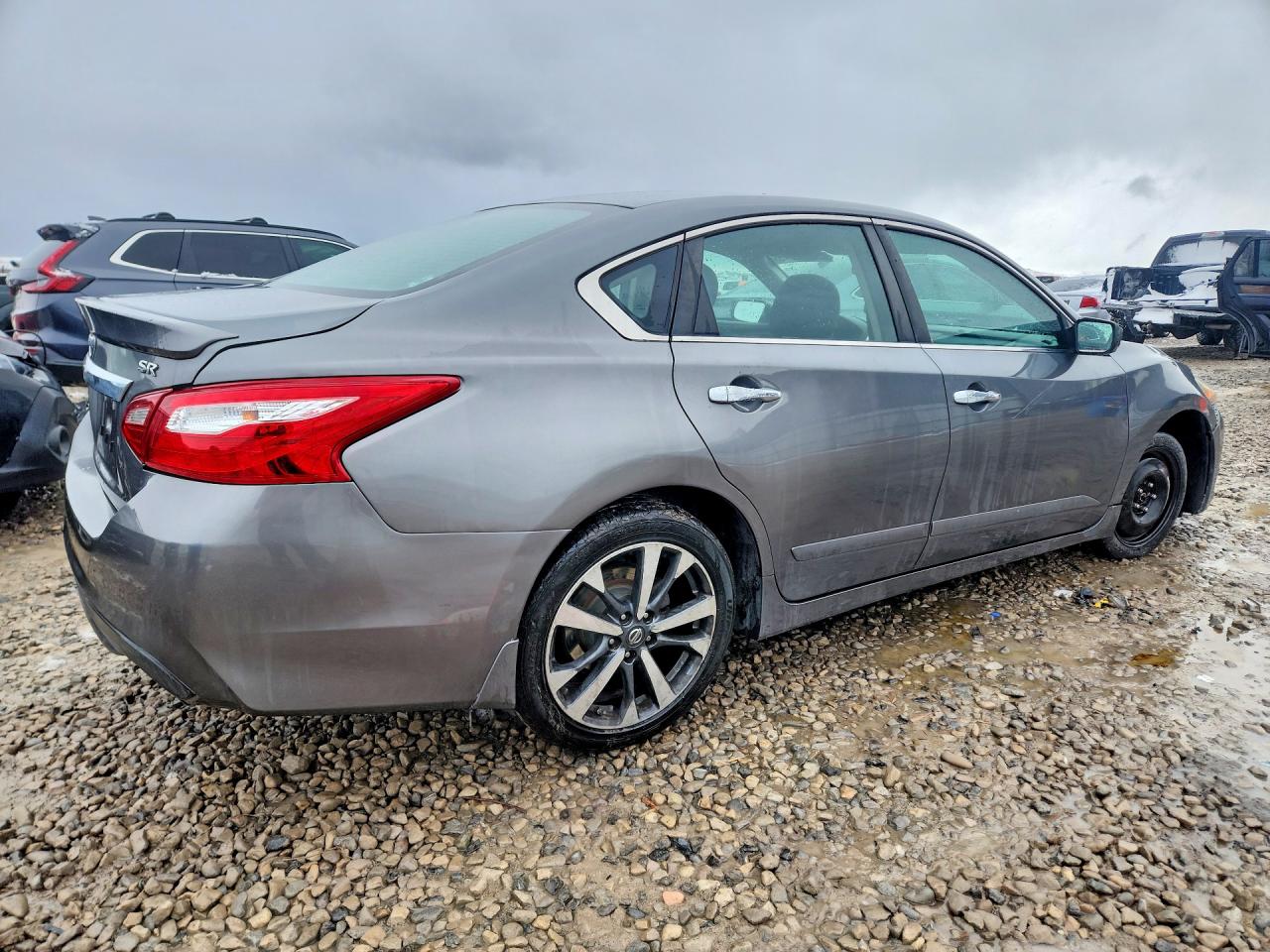 2016 NISSAN ALTIMA 2.5 SR photo 5