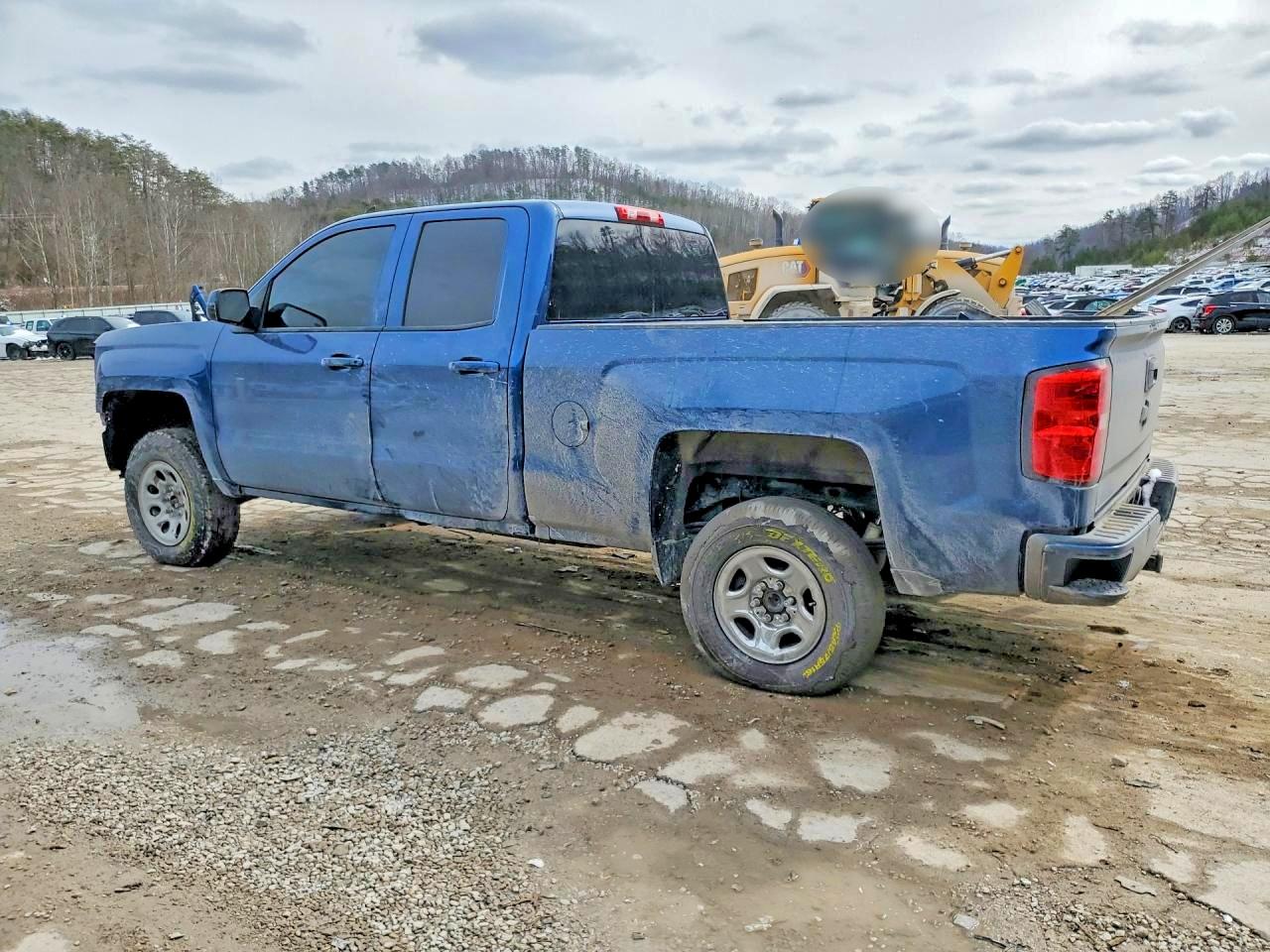 2016 CHEVROLET SILVERADO K1500 LT photo 4