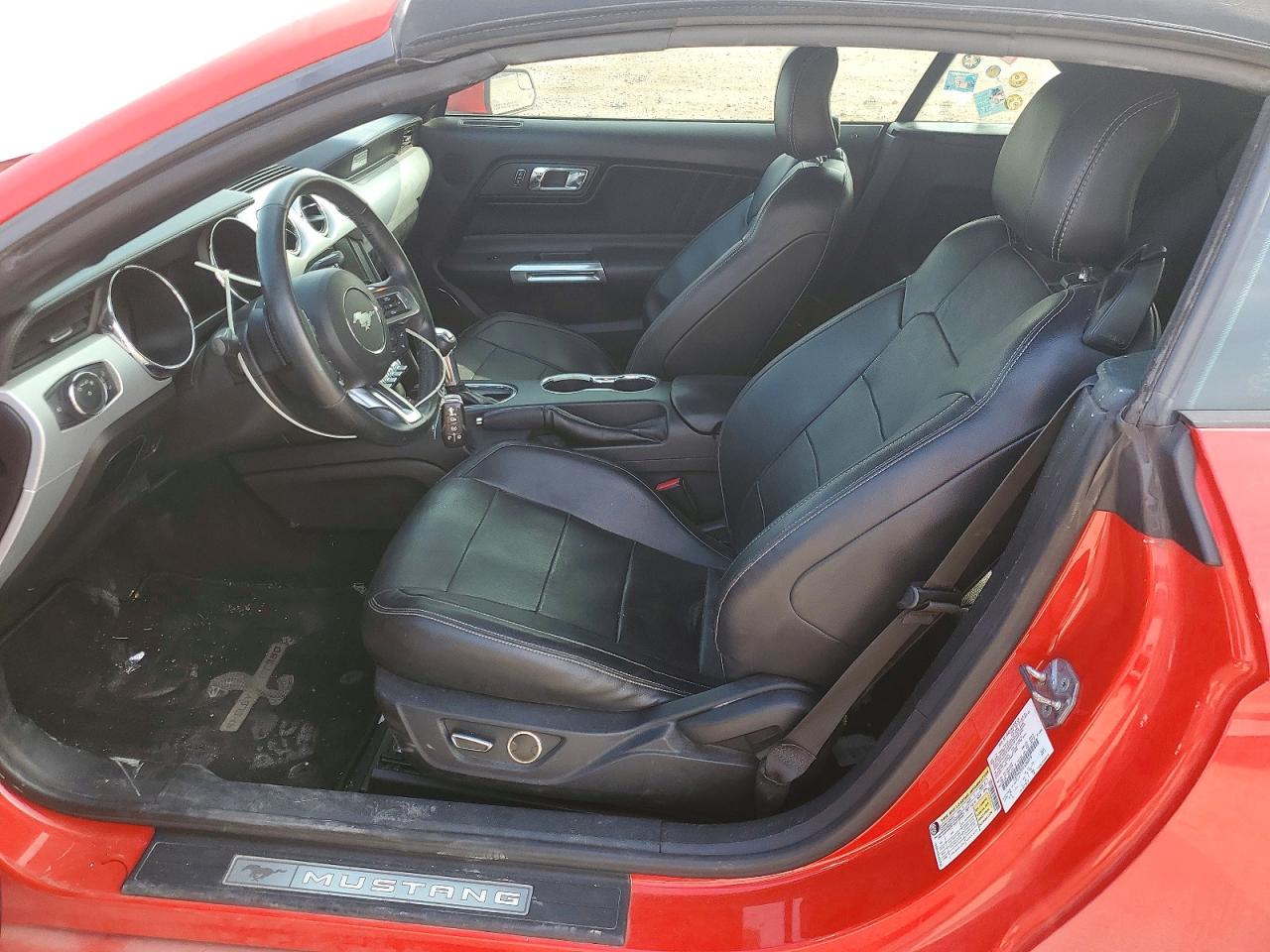 2016 FORD MUSTANG photo 13