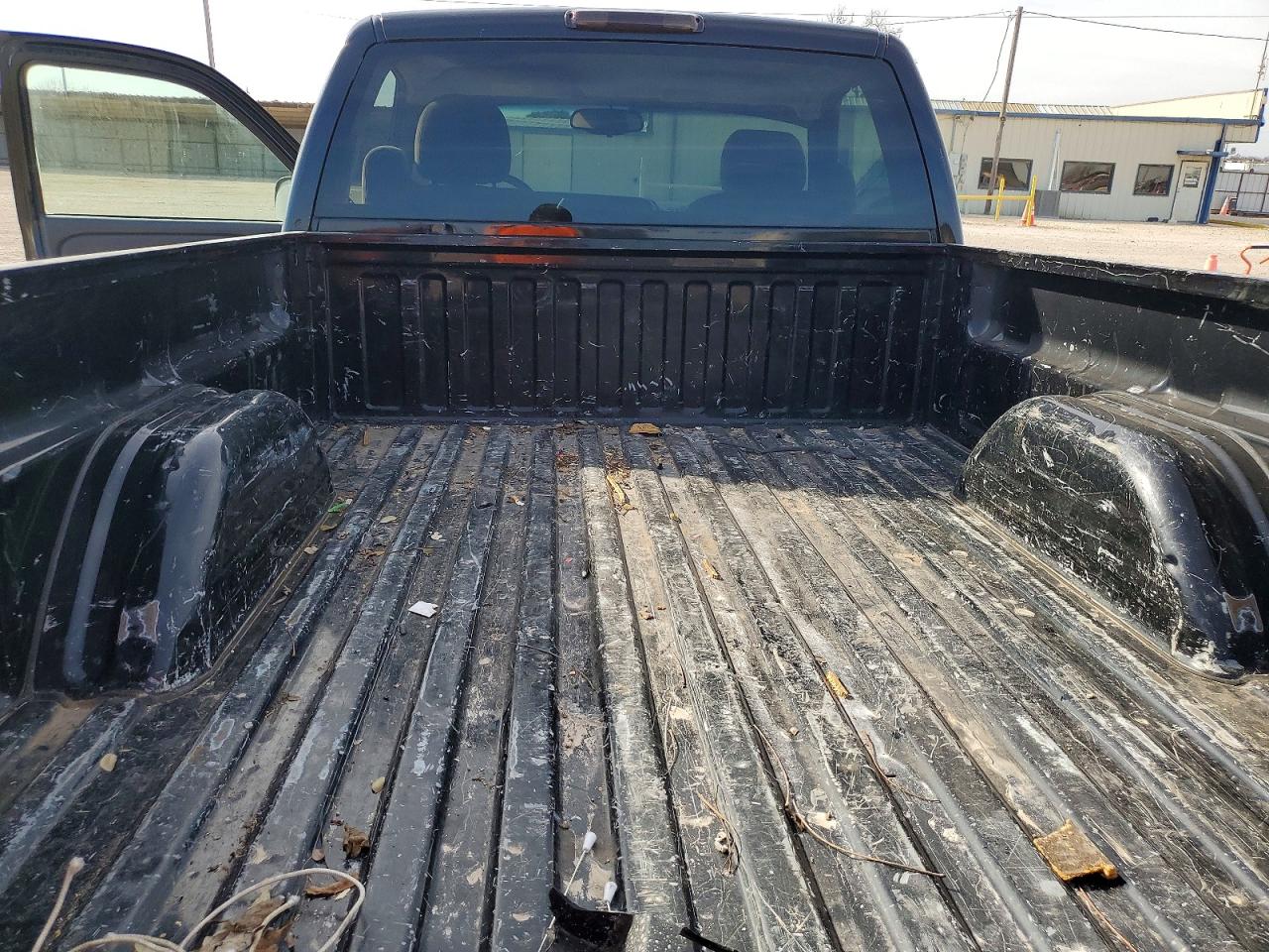 2002 CHEVROLET SILVERADO C1500 photo 28