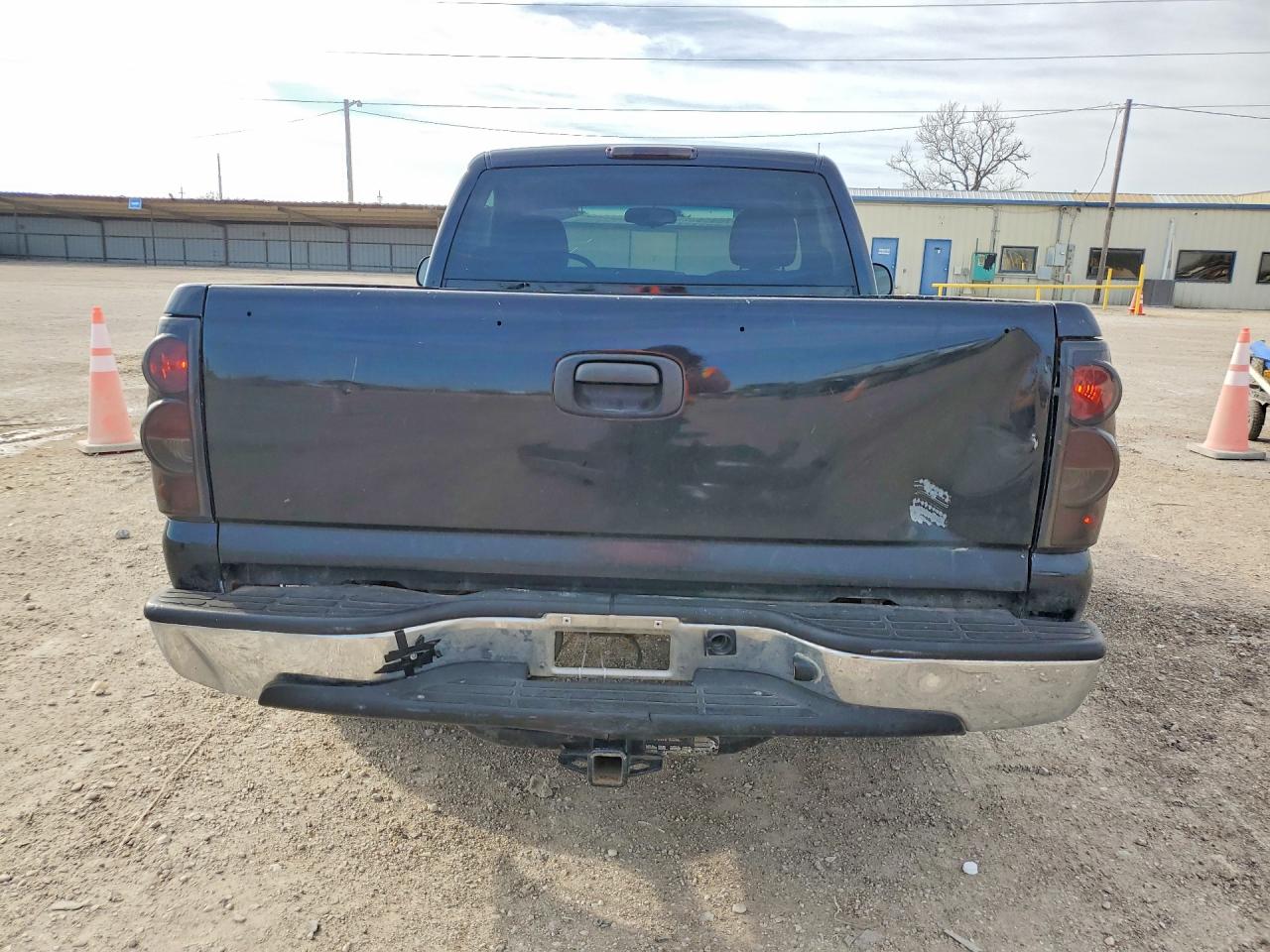 2002 CHEVROLET SILVERADO C1500 photo 16
