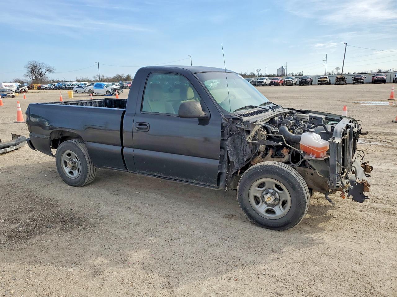 2002 CHEVROLET SILVERADO C1500 photo 10