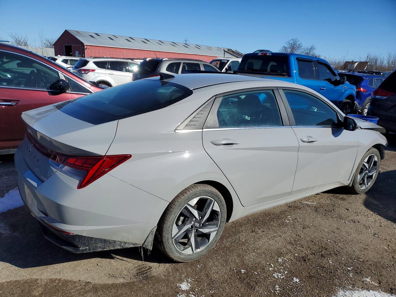 2023 HYUNDAI ELANTRA SEL photo 3