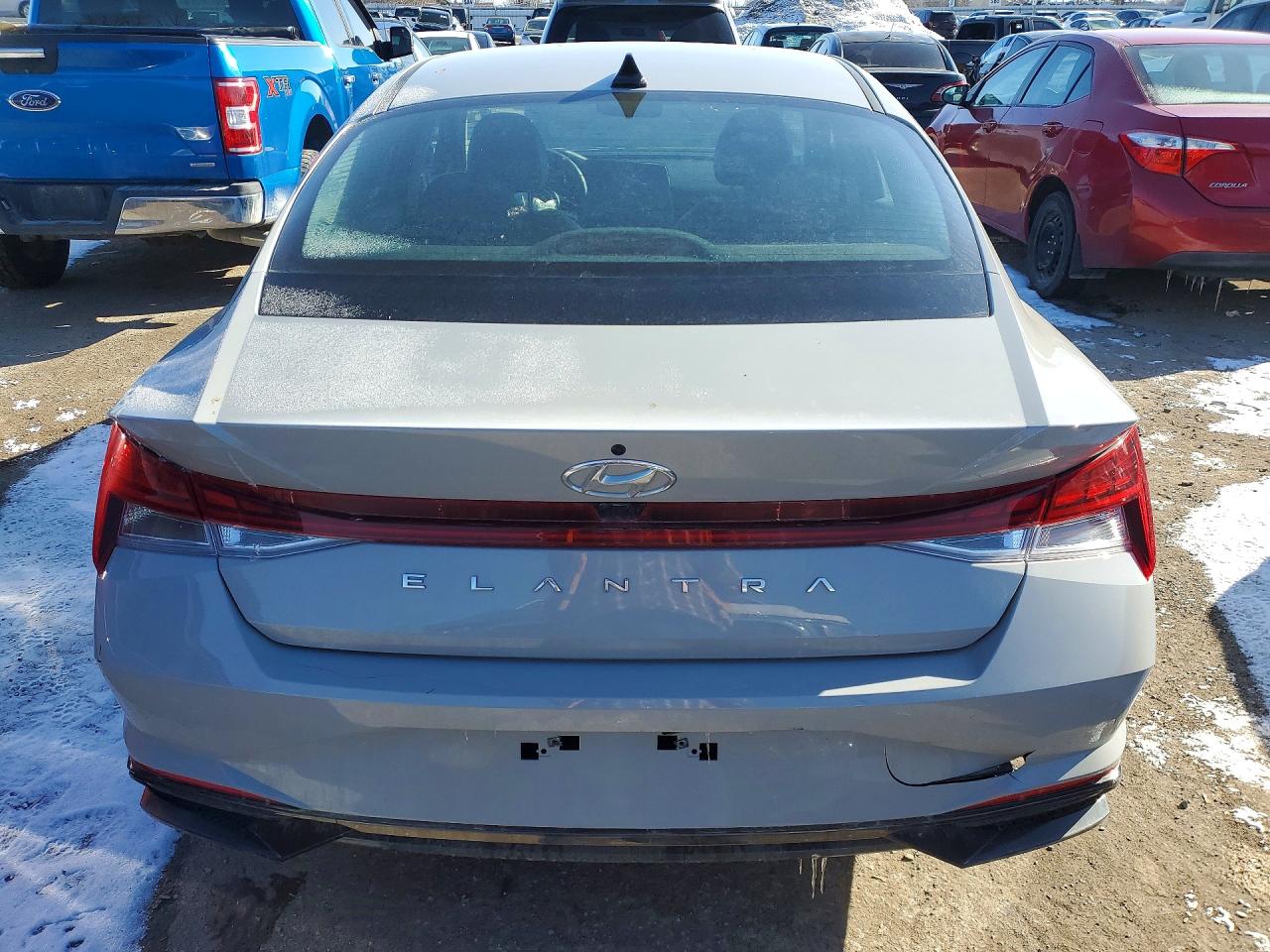 2023 HYUNDAI ELANTRA SEL photo 6