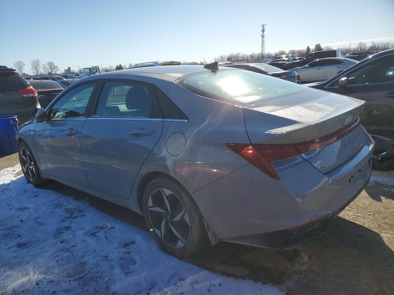 2023 HYUNDAI ELANTRA SEL photo 2