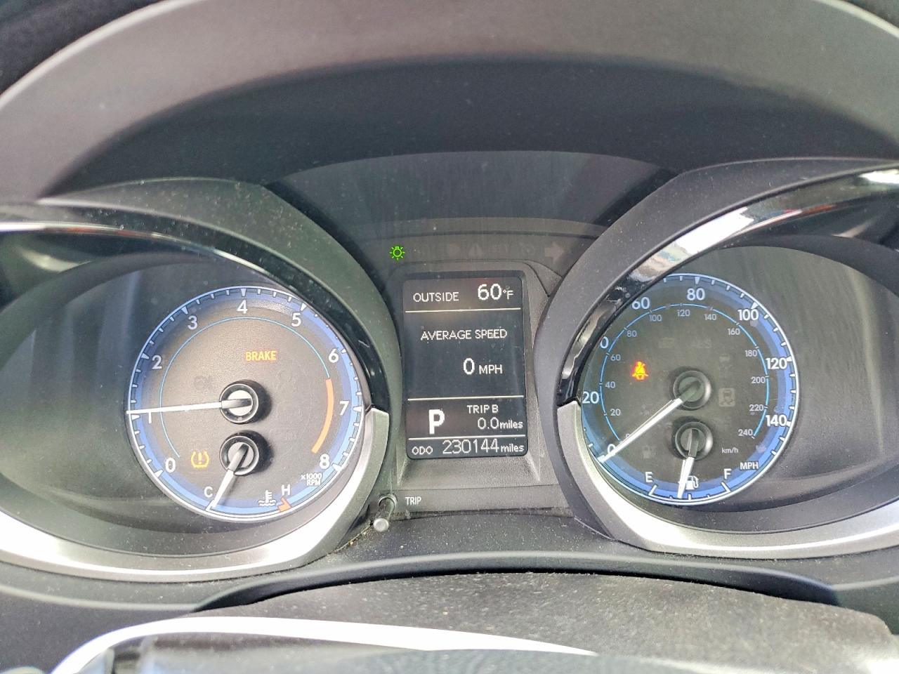 2015 TOYOTA COROLLA L photo 25