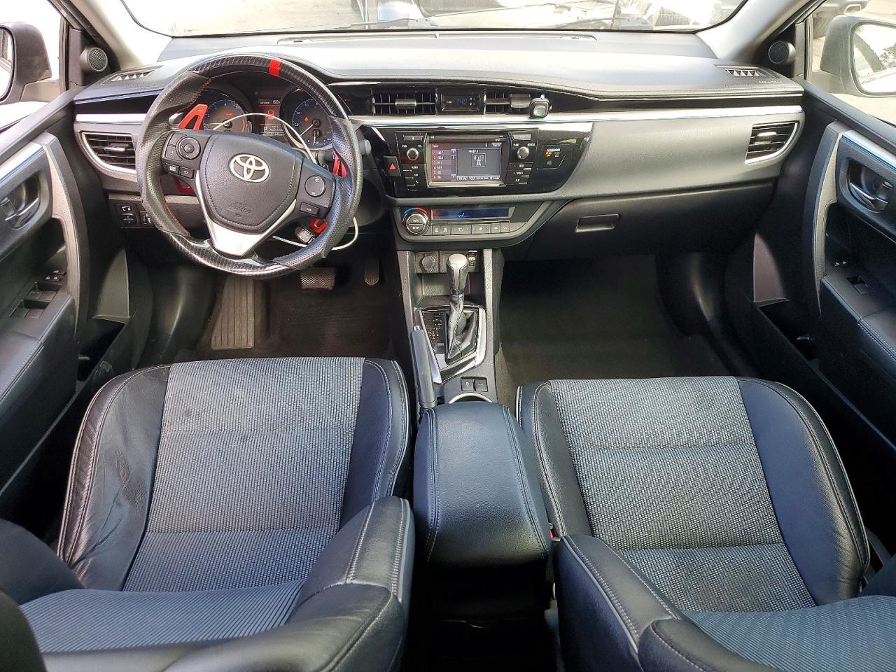 2015 TOYOTA COROLLA L photo 22
