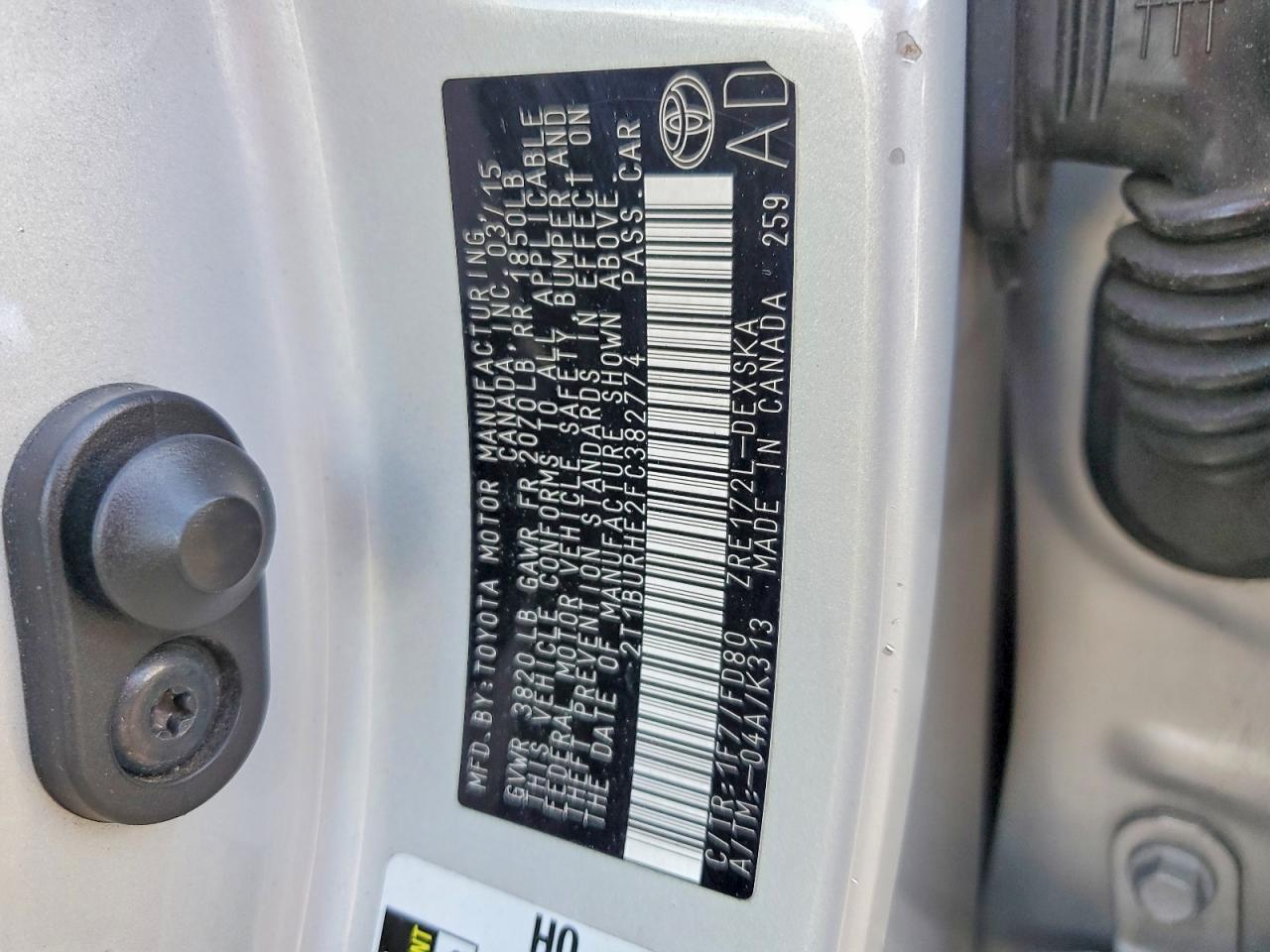 2015 TOYOTA COROLLA L photo 34