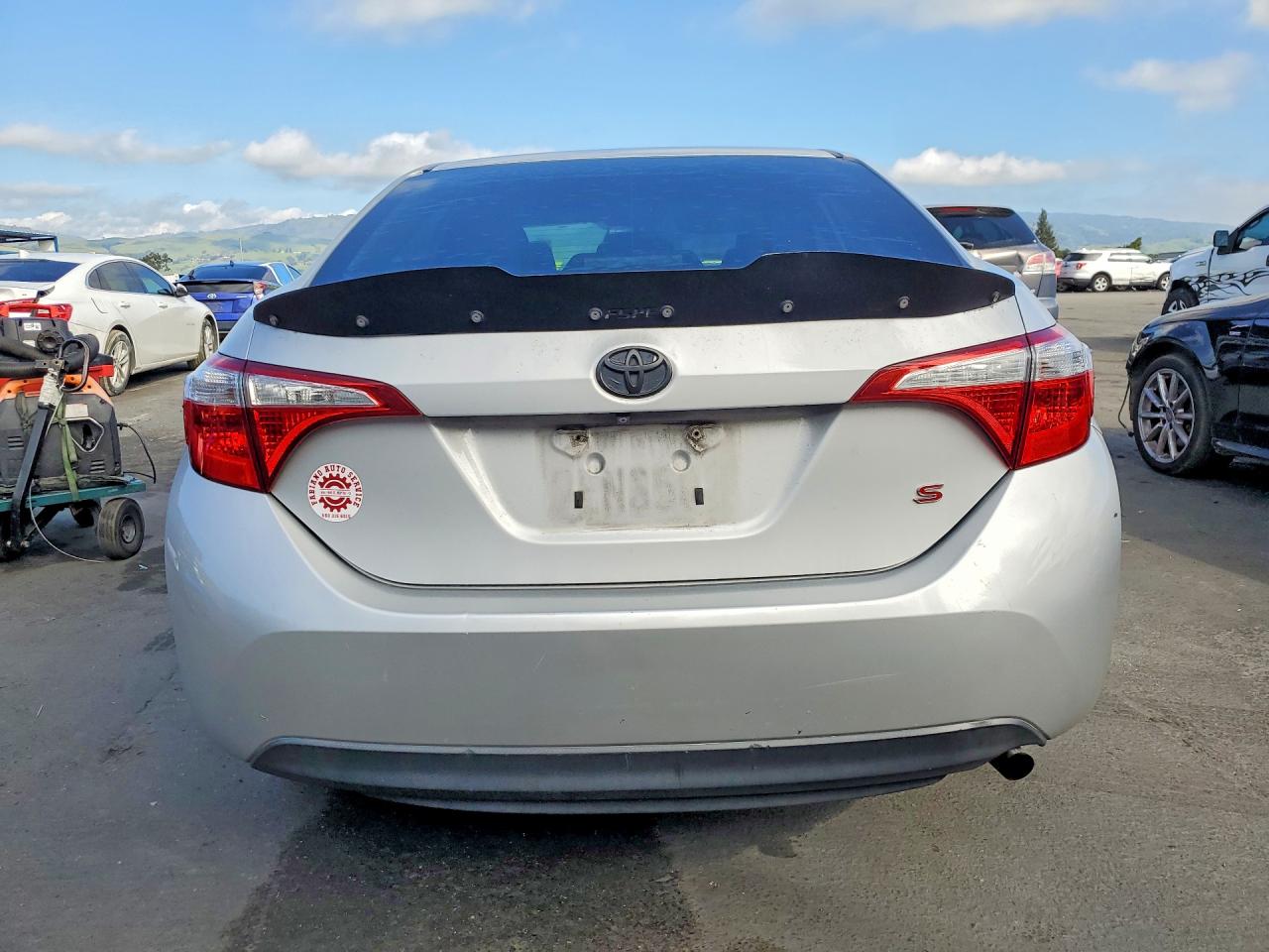 2015 TOYOTA COROLLA L photo 16