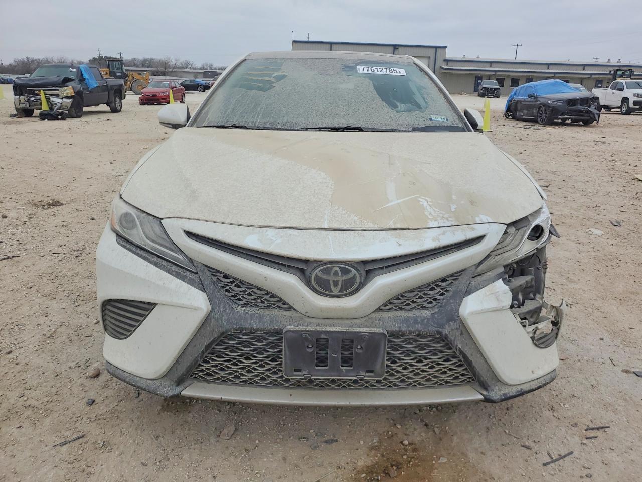 2020 TOYOTA CAMRY XSE photo 5