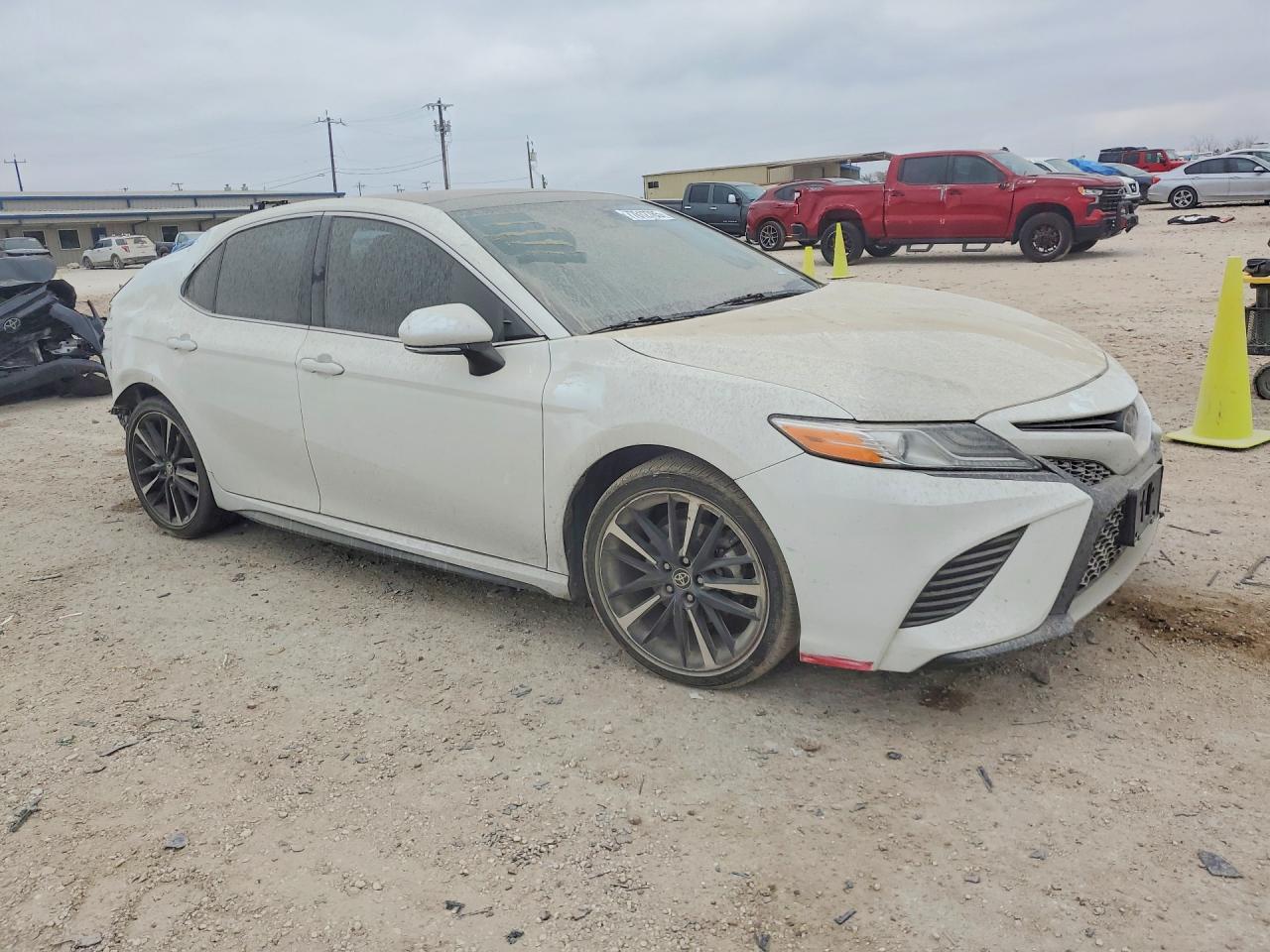 2020 TOYOTA CAMRY XSE photo 4