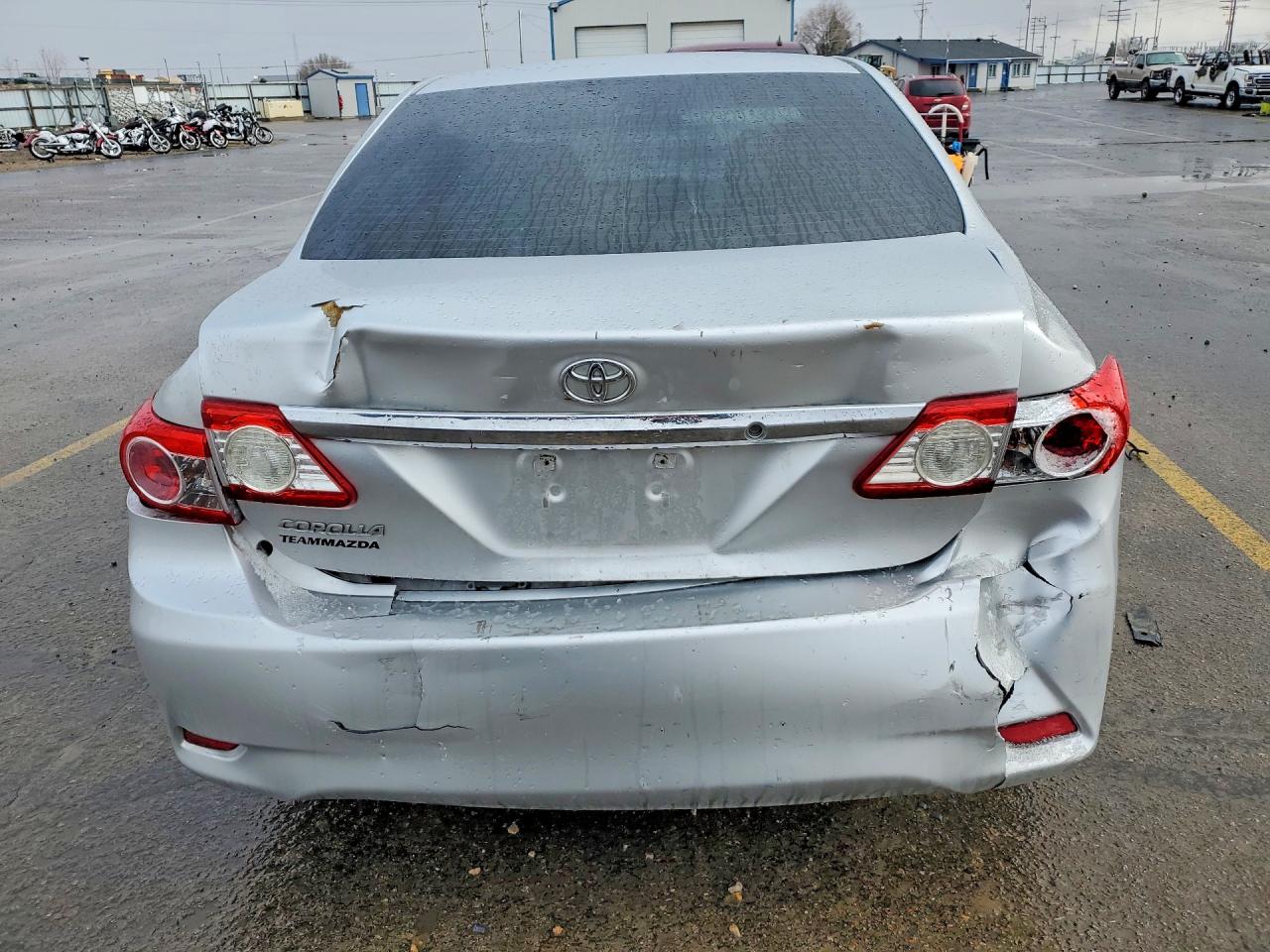 2013 TOYOTA COROLLA photo 11