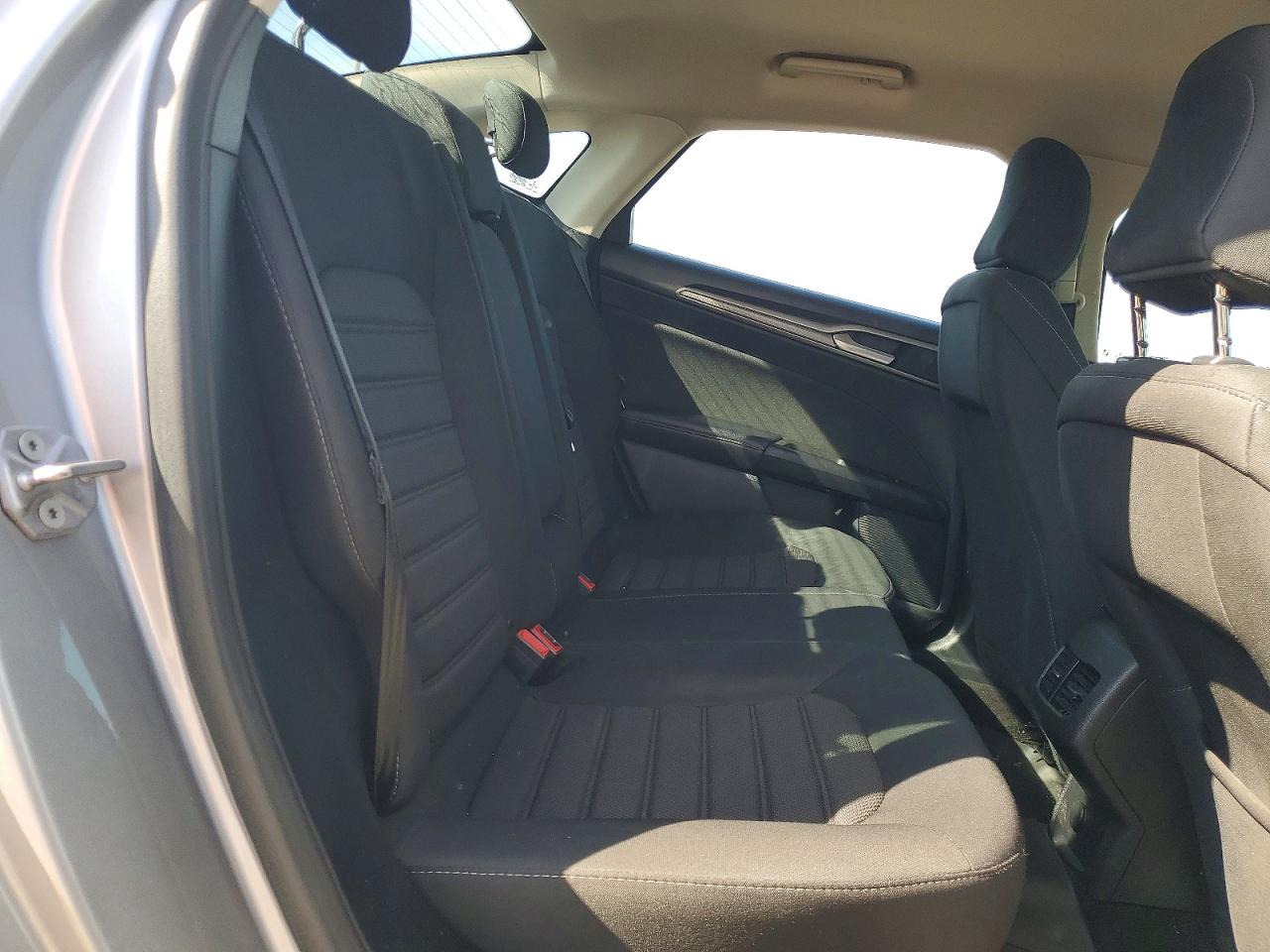 2020 FORD FUSION SE photo 10
