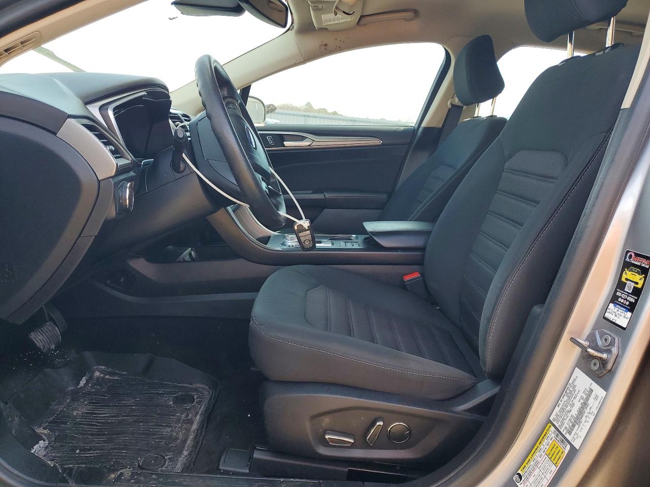 2020 FORD FUSION SE photo 7