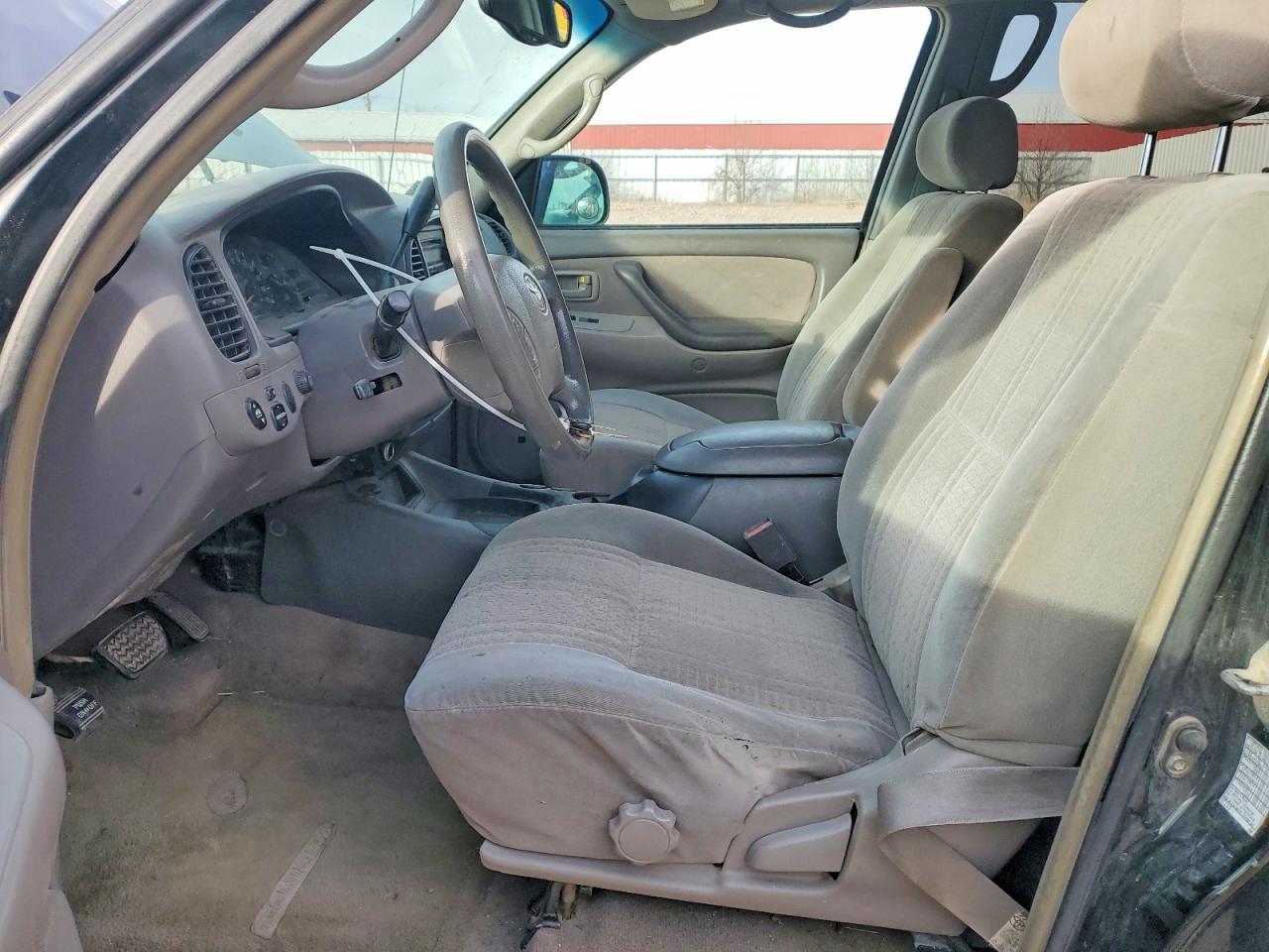 2004 TOYOTA TUNDRA photo 7