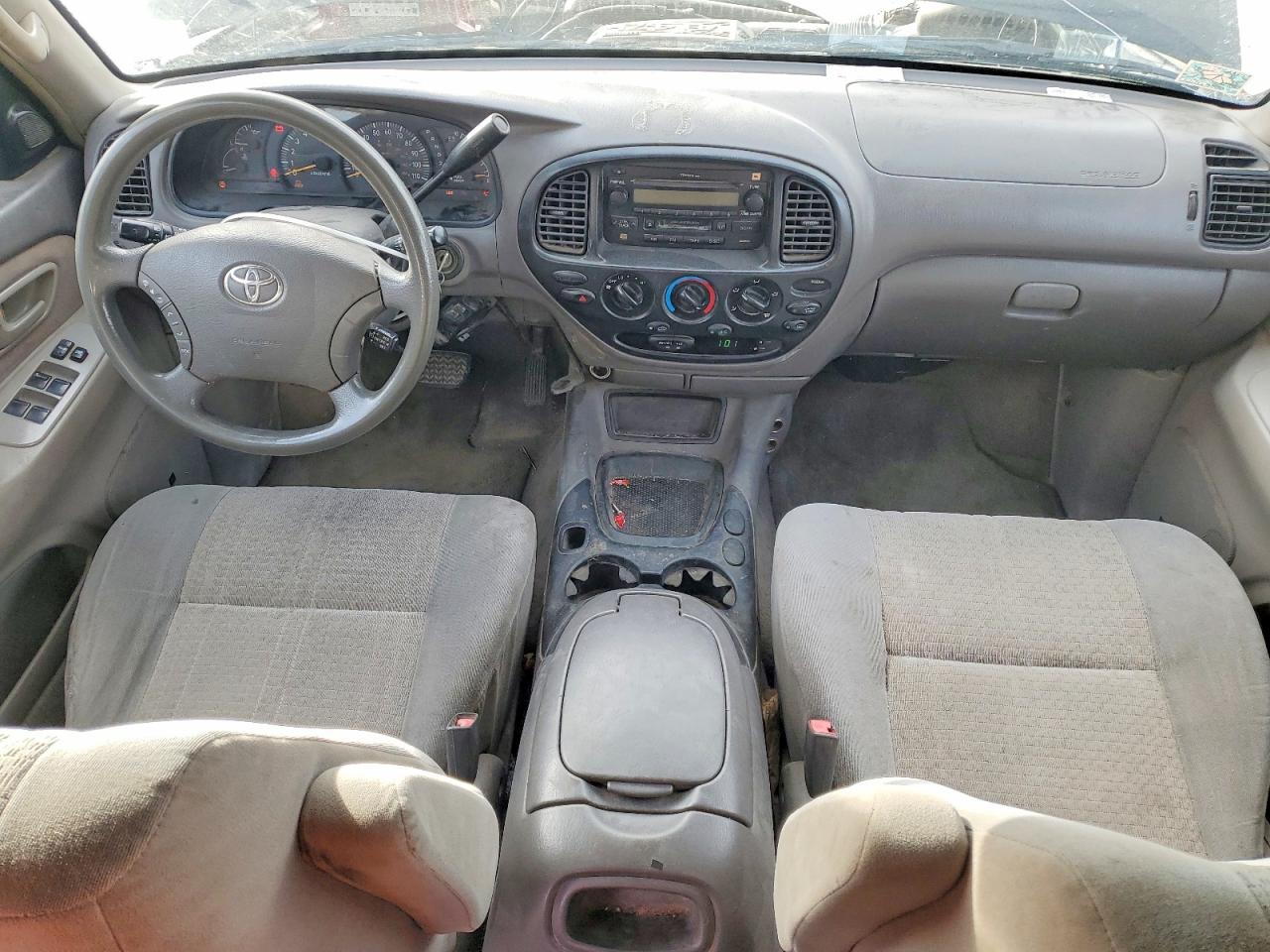 2004 TOYOTA TUNDRA photo 8