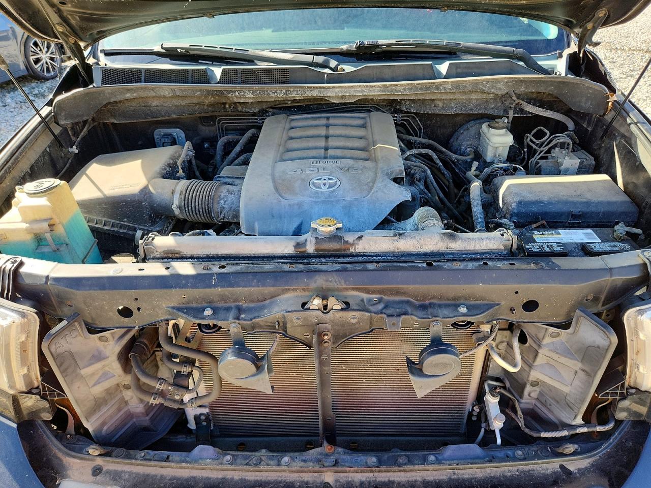 2010 TOYOTA TUNDRA CREWMAX SR5 photo 11