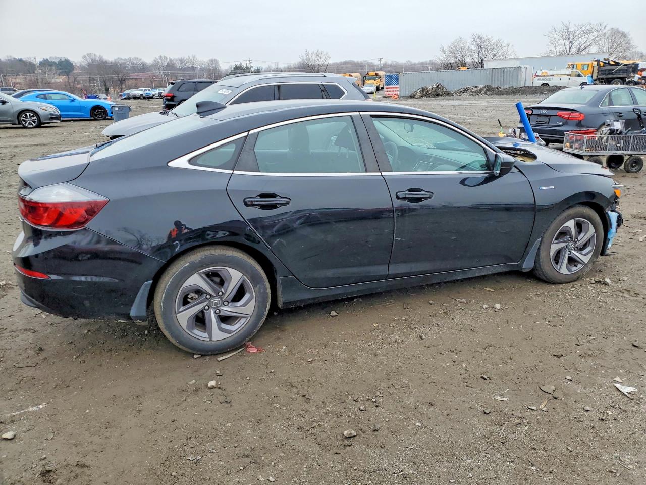 2019 HONDA INSIGHT LX photo 3