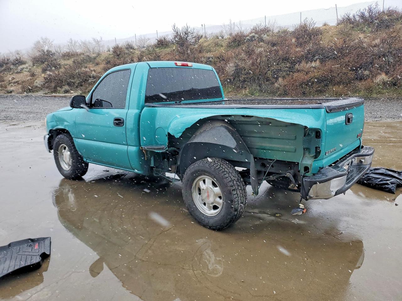 2001 GMC NEW SIERRA C1500 photo 3