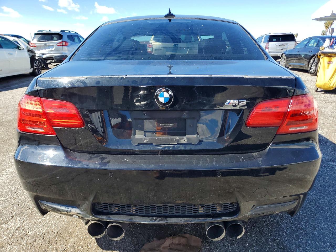 2011 BMW M3 photo 11