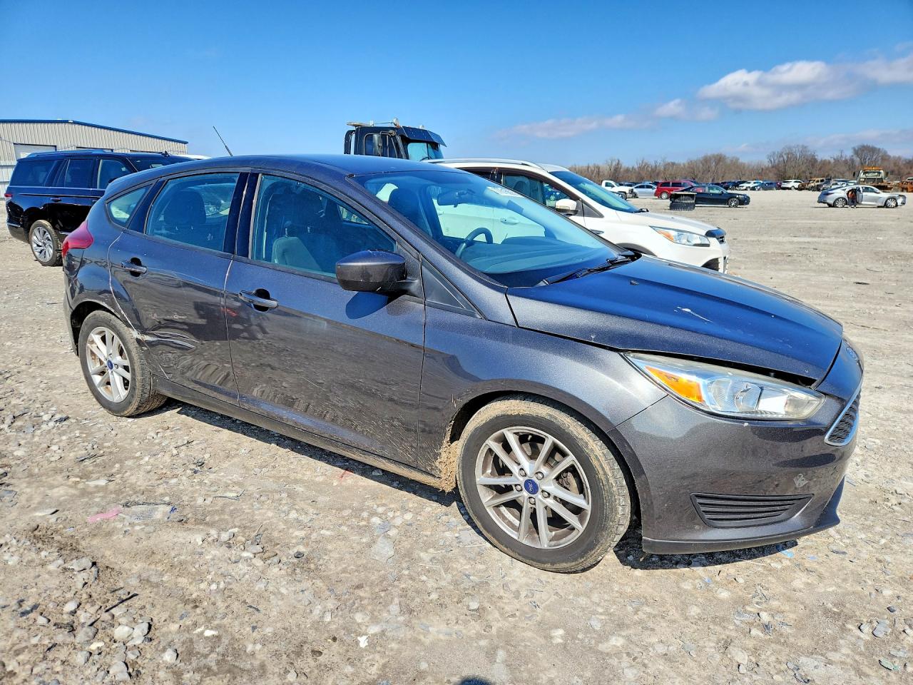 2018 FORD FOCUS SE photo 4