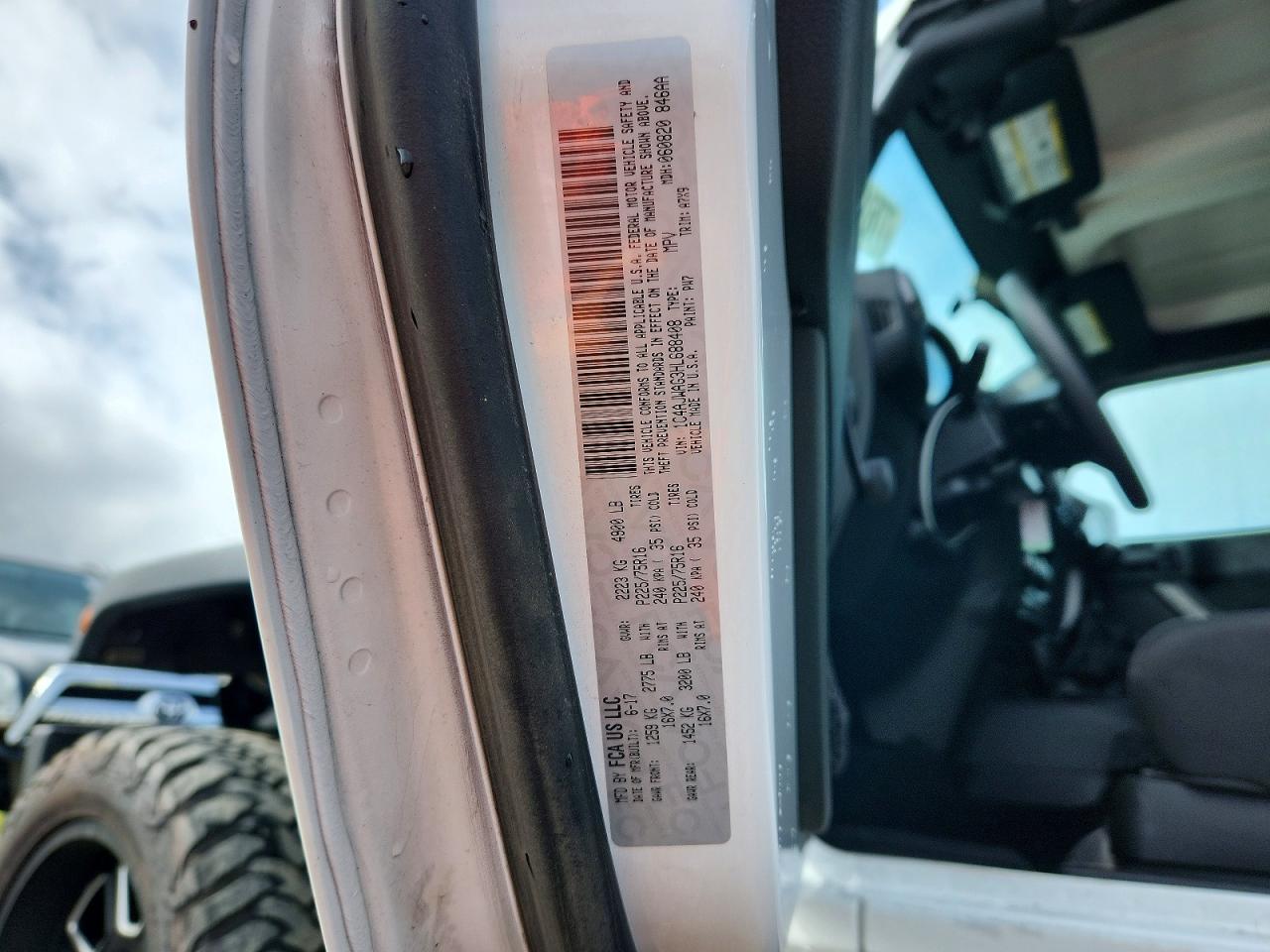 2017 JEEP WRANGLER SPORT photo 34