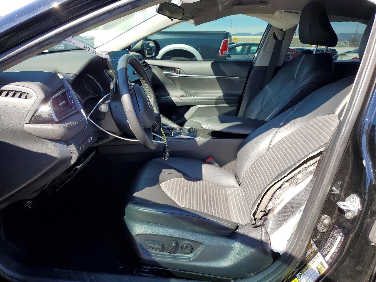 2024 TOYOTA CAMRY SE NIGHT SHADE photo 7