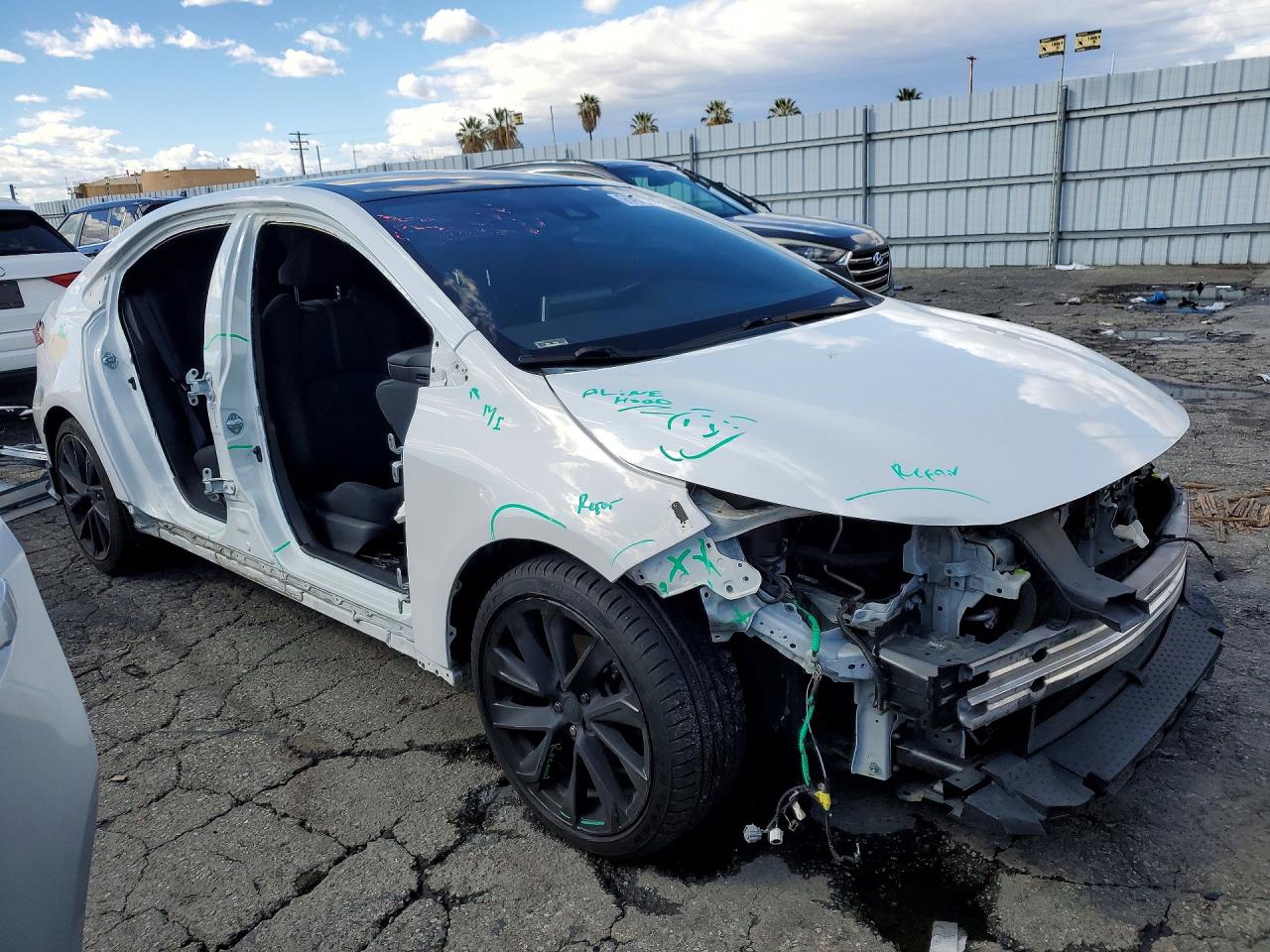 2021 TOYOTA COROLLA SE photo 4