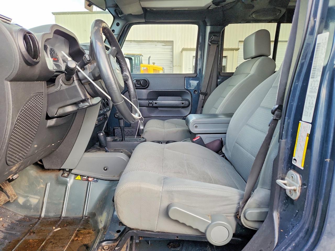 2007 JEEP WRANGLER SAHARA photo 13