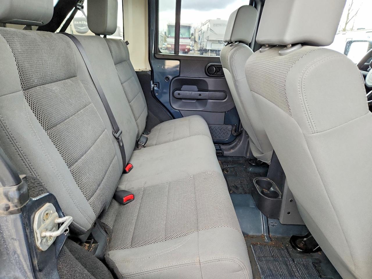 2007 JEEP WRANGLER SAHARA photo 19