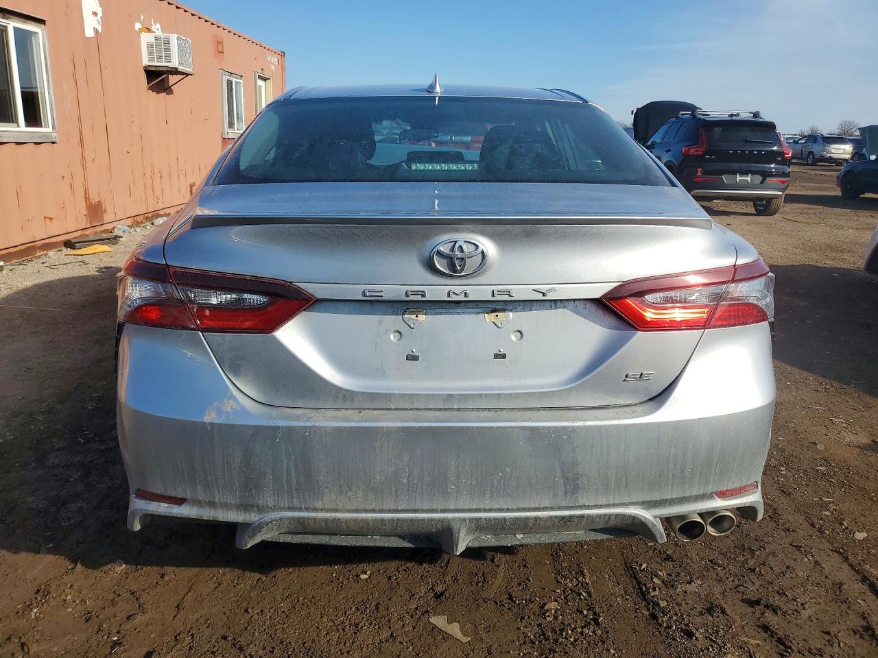 2022 TOYOTA CAMRY SE photo 11