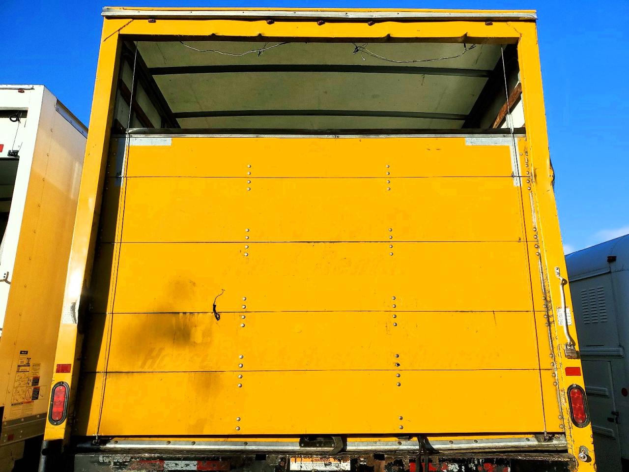 2018 INTERNATIONAL 4300 BOX TRUCK photo 19