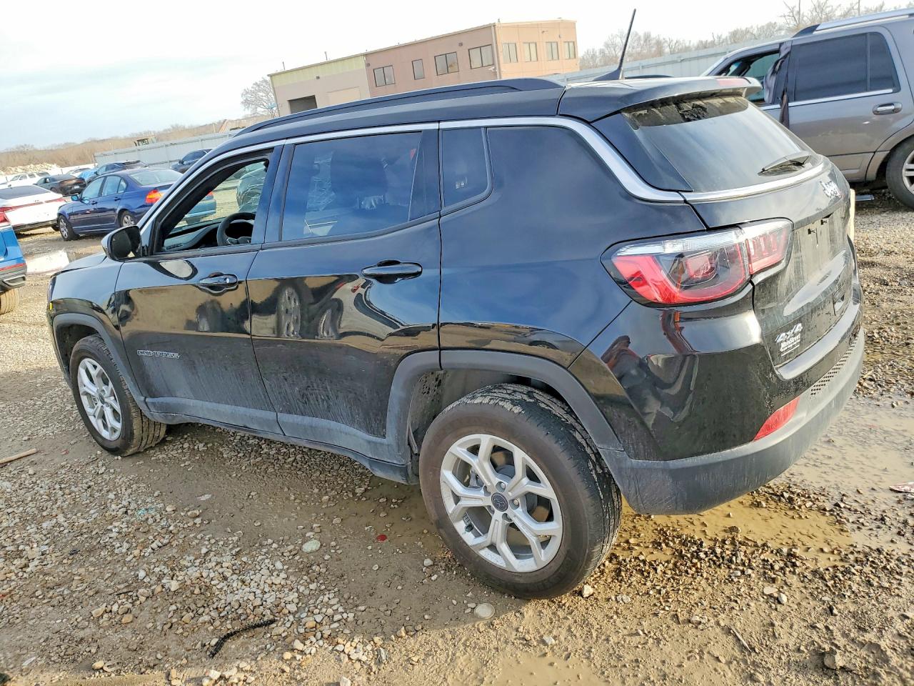 2025 JEEP COMPASS LATITUDE photo 3