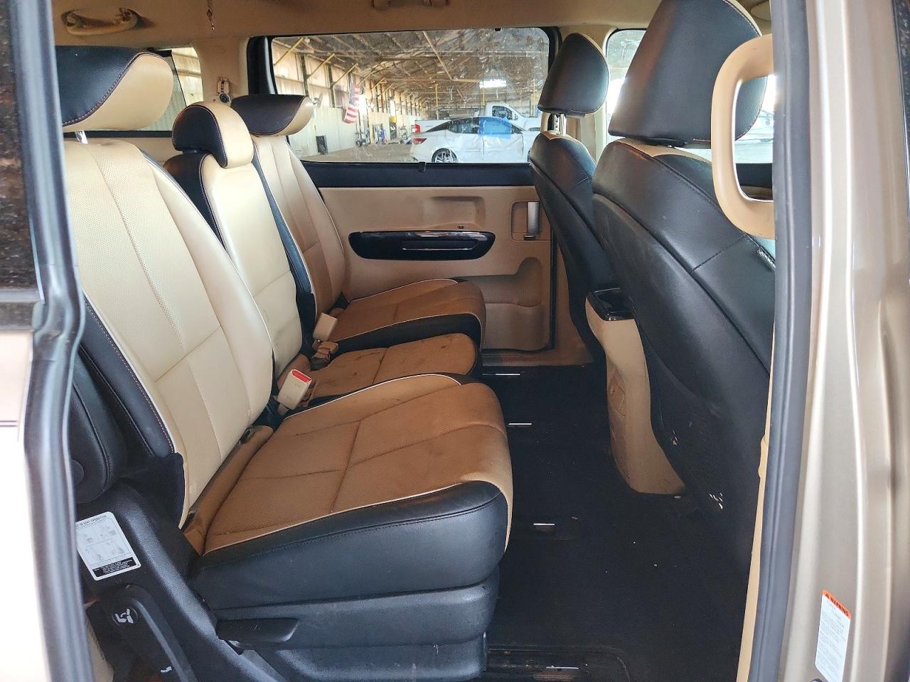 2017 KIA SEDONA EX photo 11
