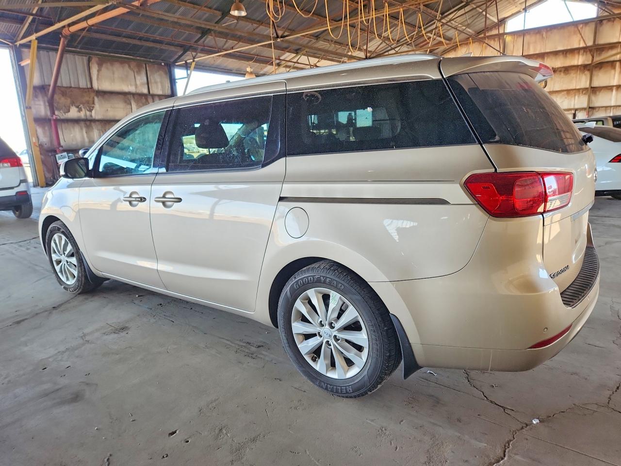 2017 KIA SEDONA EX photo 2