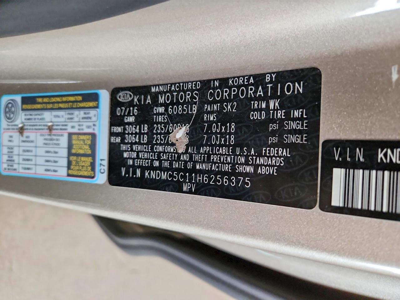2017 KIA SEDONA EX photo 13