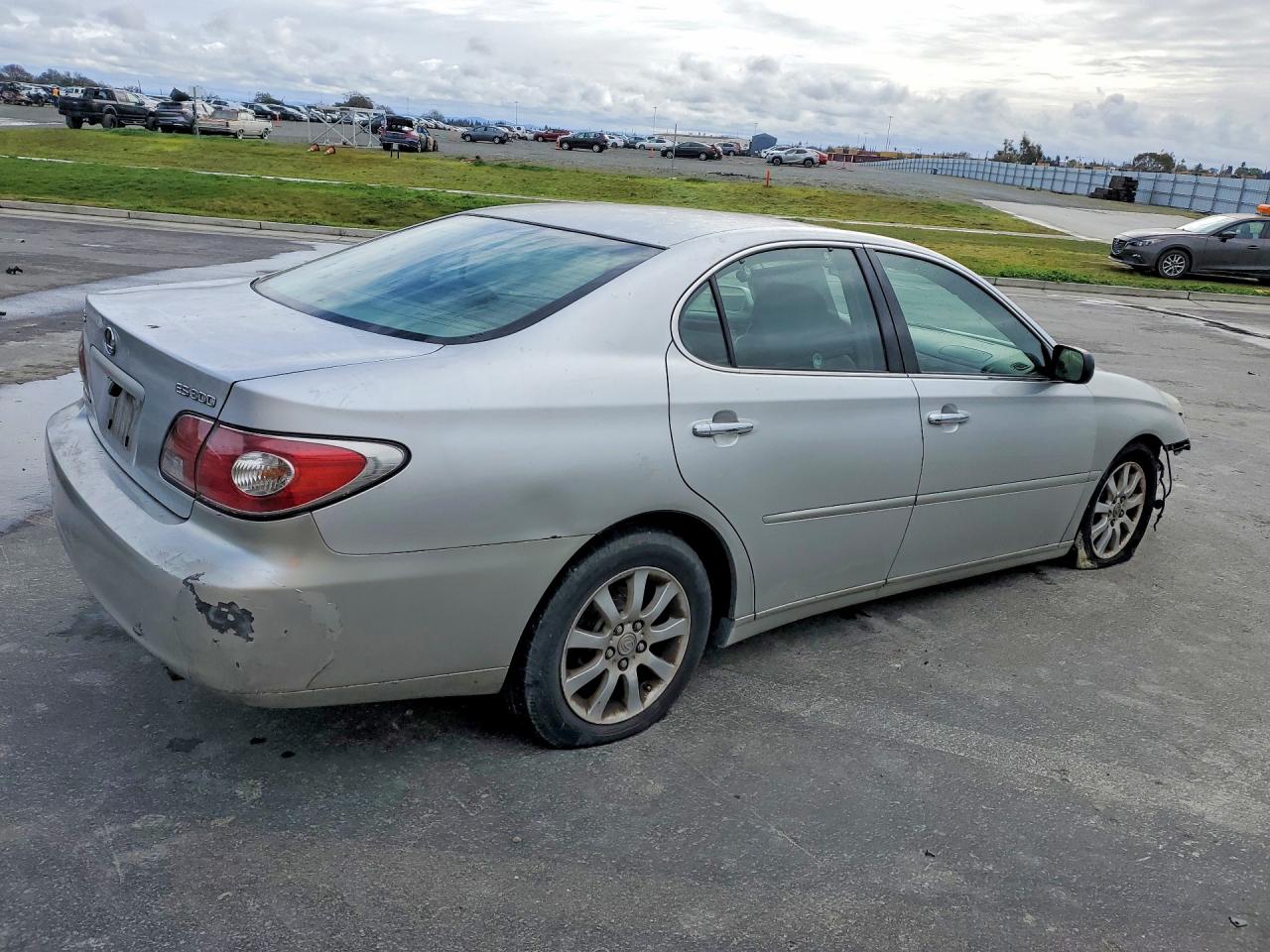 2003 LEXUS ES 300 photo 3